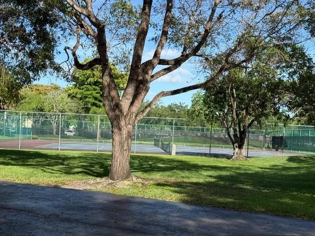 16300 Golf Club Rd, Unit 208, Weston, FL 33326 Photo