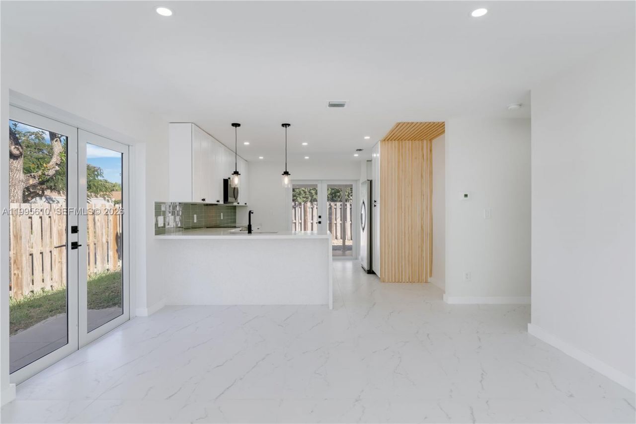 9826 SW 222nd Ter, Cutler Bay, FL 33190 Photo