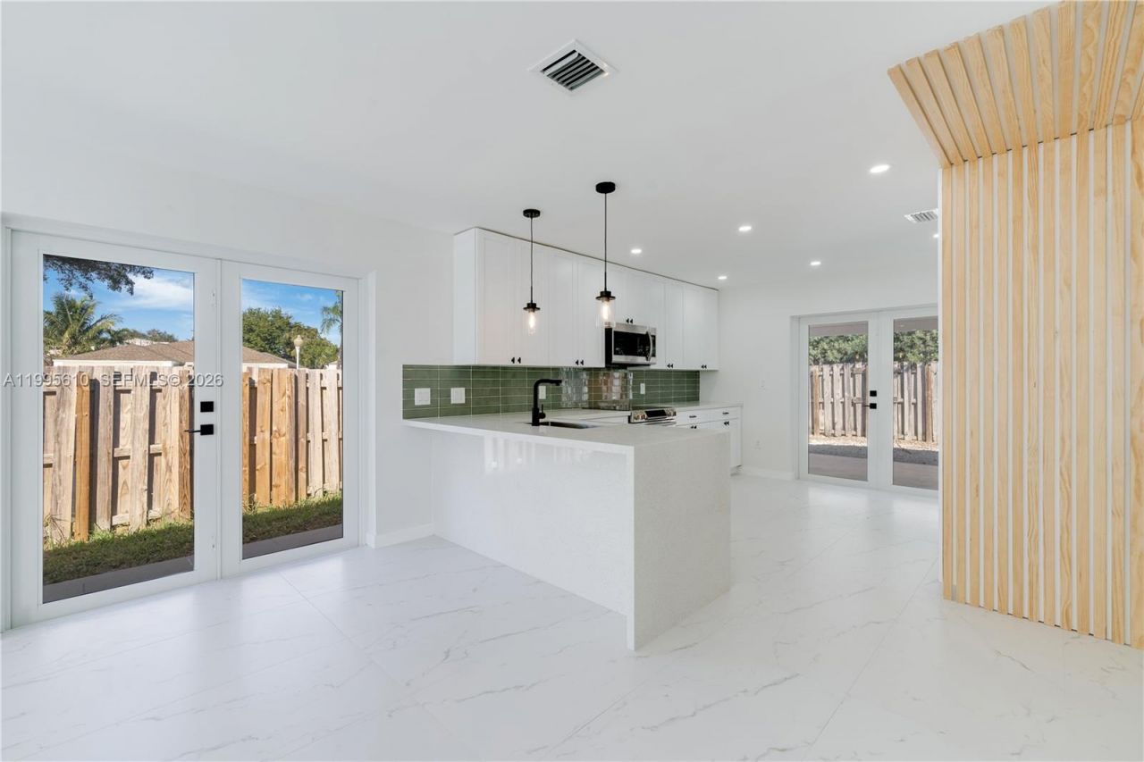 9826 SW 222nd Ter, Cutler Bay, FL 33190 Photo