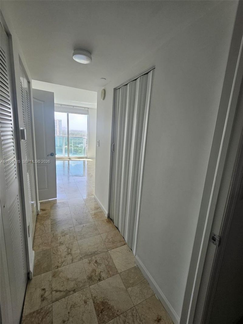 2101 Brickell Ave, Unit 2111, Miami, FL 33129 Photo