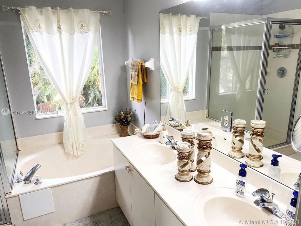 3657 Asperwood Cir, Coconut Creek, FL 33073 Photo