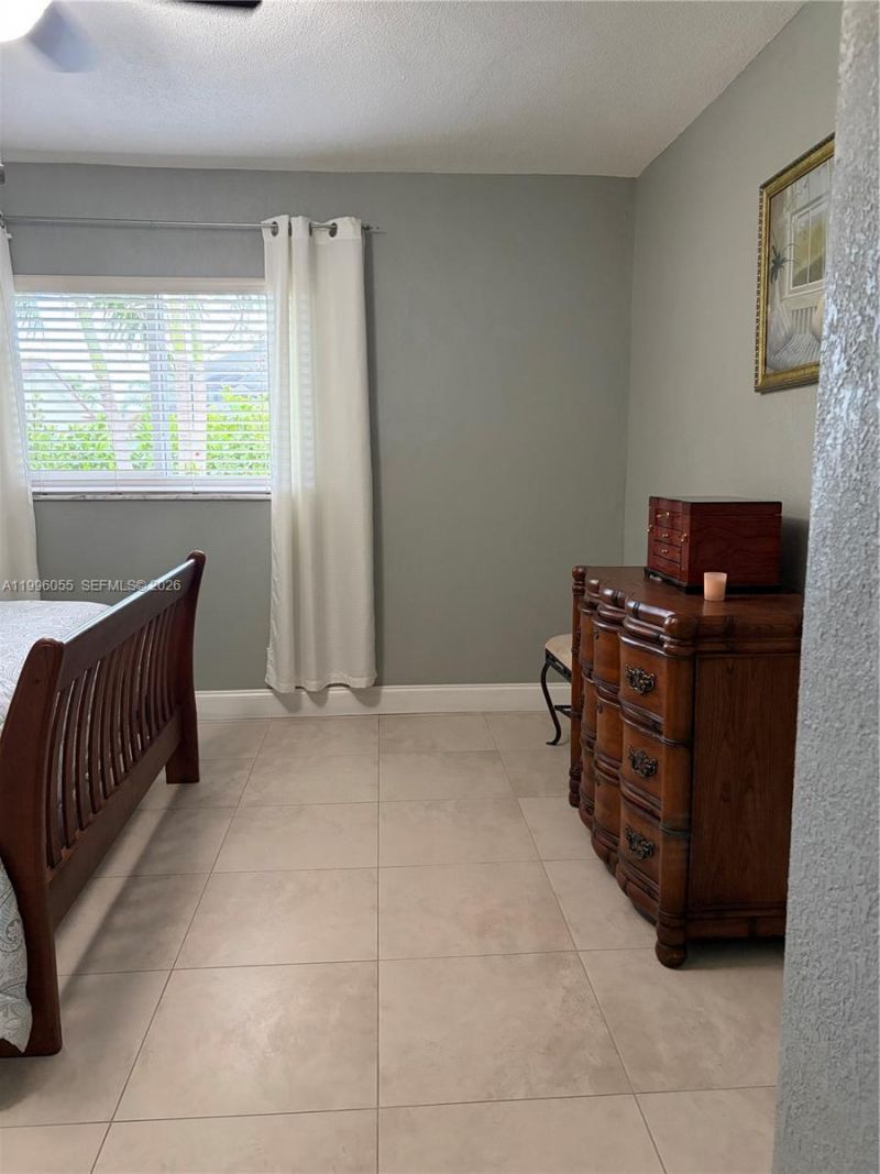 7008 NW 95th Ter, Tamarac, FL 33321 Photo