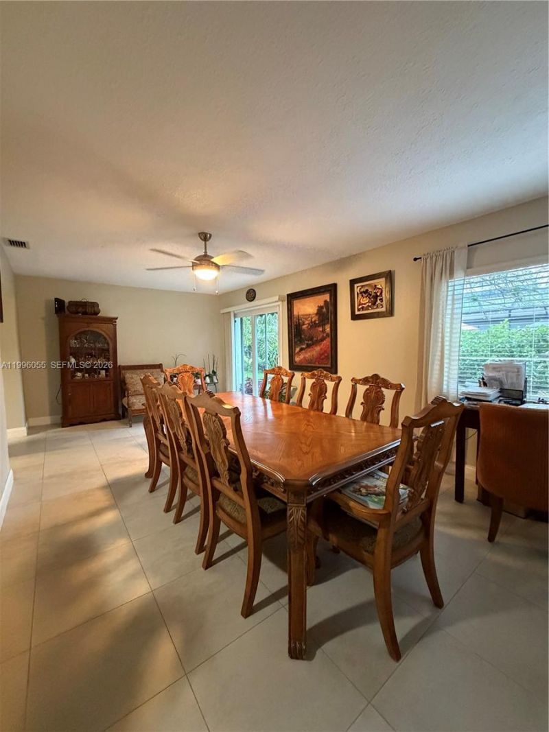 7008 NW 95th Ter, Tamarac, FL 33321 Photo