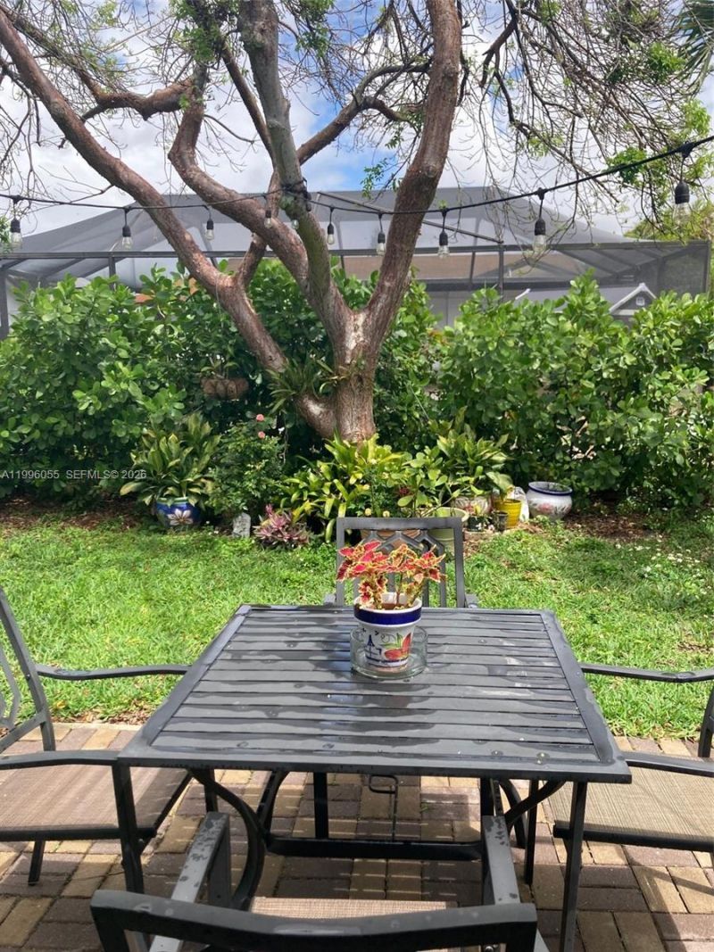 7008 NW 95th Ter, Tamarac, FL 33321 Photo