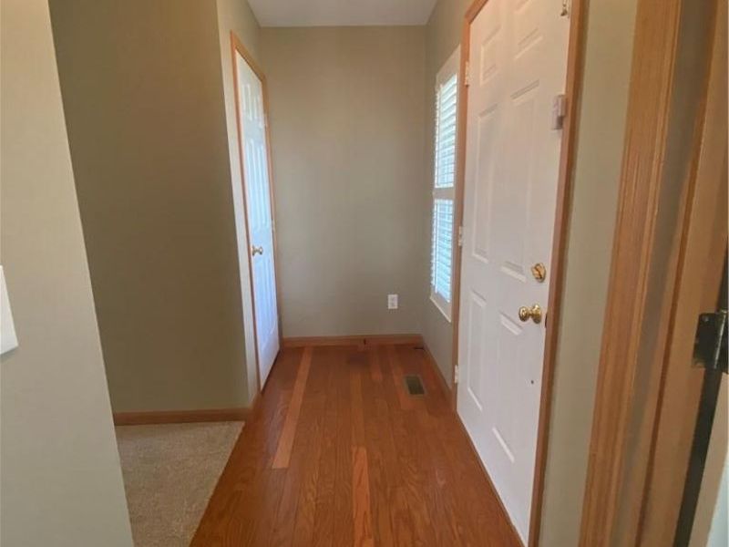 408 Deerwood Drive, Piqua, OH 45356 Photo 8