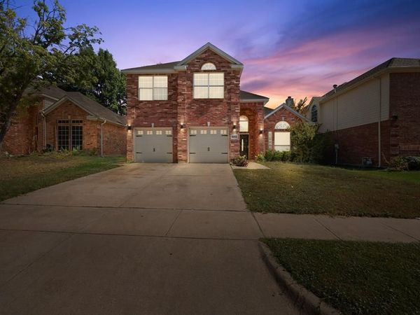 3652 Blue Spruce Drive, Fort Worth, TX 76040