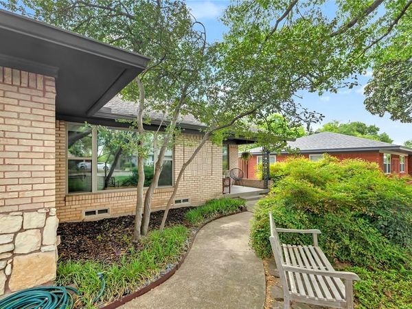 8030 Hunnicut Road , Dallas, TX 75228