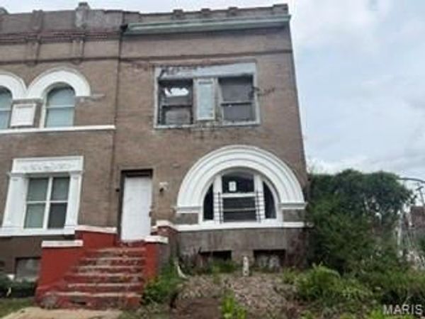 5233 Cates Avenue , St Louis, MO 63108