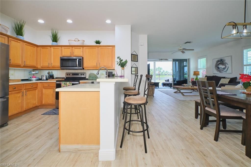 8848 Middlebrook Dr, Fort Myers, FL 33908 Photo