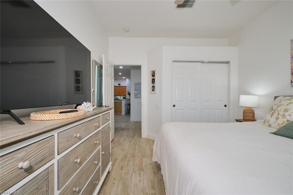 8848 Middlebrook Dr, Fort Myers, FL 33908 Photo