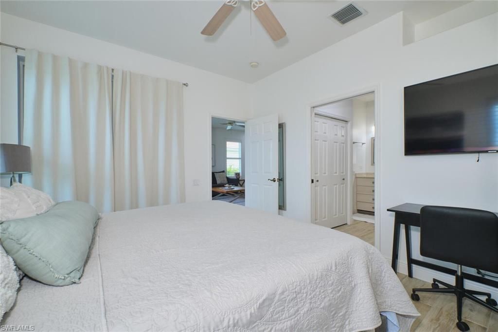 8848 Middlebrook Dr, Fort Myers, FL 33908 Photo