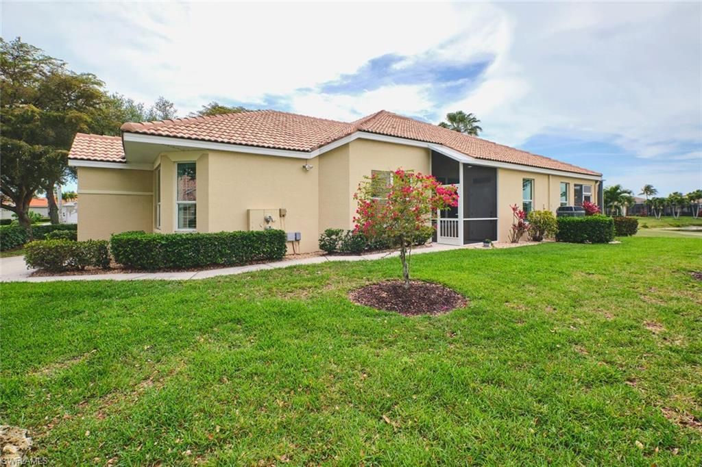8848 Middlebrook Dr, Fort Myers, FL 33908 Photo