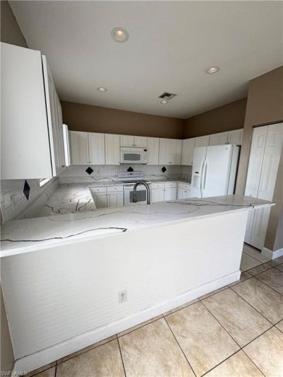 286 Justene Cir , Lehigh Acres, FL 33936 Photo