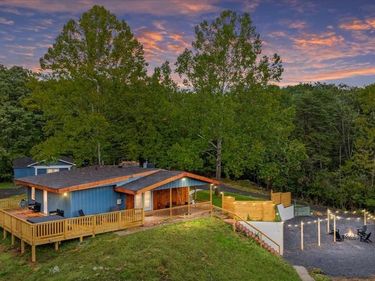 319 LAKE DRIVE, LURAY, VA 22835