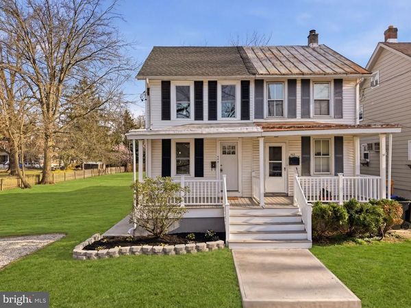 540 BROAD STREET, SPRING CITY, PA 19475