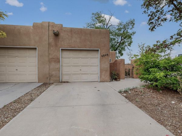 6049 Alamosa Way NW, Albuquerque, NM 87107