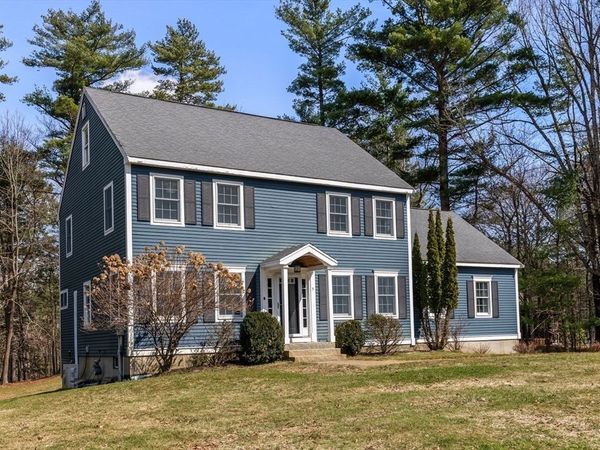 5 Captain Pierce Dr, West Newbury, MA 01985