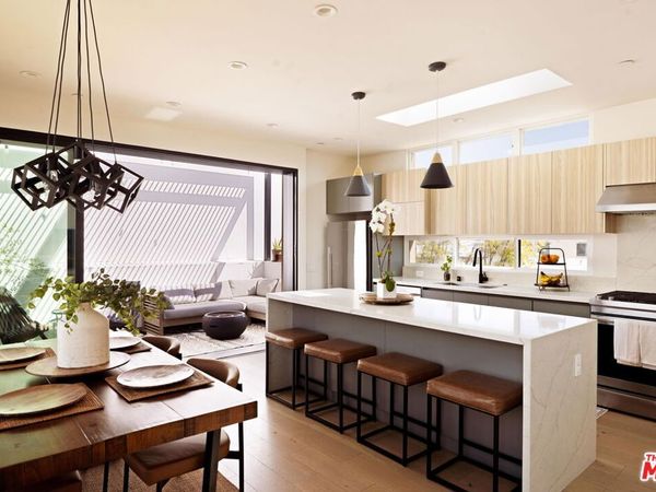 836 N Mccadden Place, Los Angeles, CA 90038