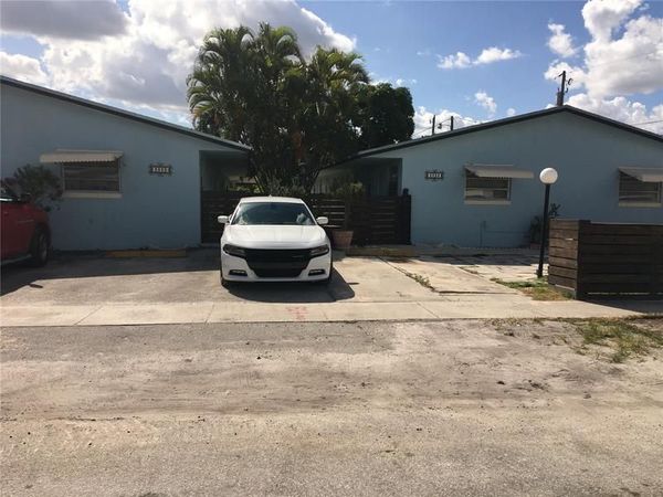 2220 N 19th Avenue, Unit 1-4, Hollywood, FL 33020