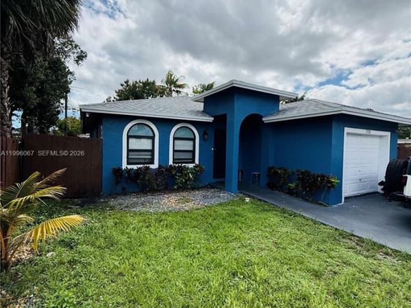2920 NW 8th St, Fort Lauderdale, FL 33311