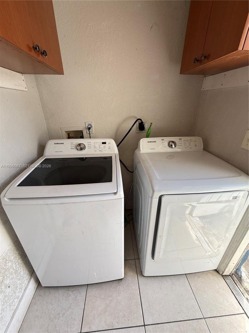 2920 NW 8th St, Fort Lauderdale, FL 33311 Photo