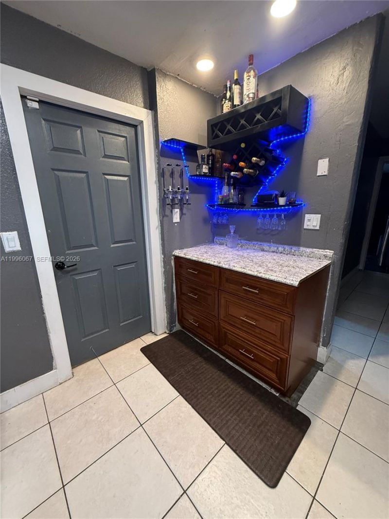 2920 NW 8th St, Fort Lauderdale, FL 33311 Photo