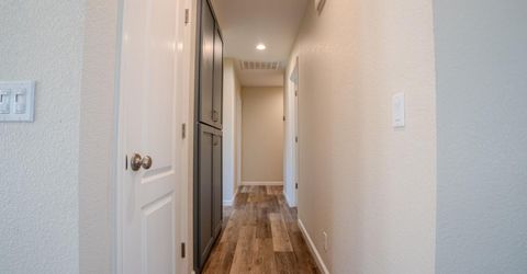 8329 New Hills Ct, Sacramento, CA 95828 Photo