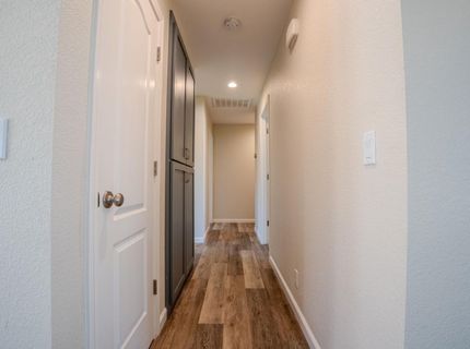 8329 New Hills Ct, Sacramento, CA 95828 Photo