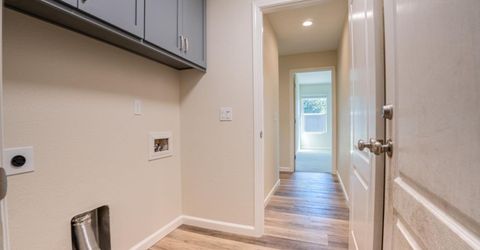 8329 New Hills Ct, Sacramento, CA 95828 Photo