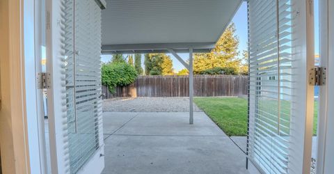 8329 New Hills Ct, Sacramento, CA 95828 Photo
