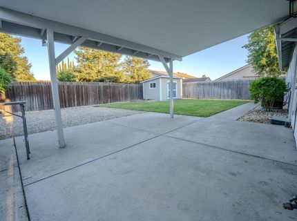 8329 New Hills Ct, Sacramento, CA 95828 Photo