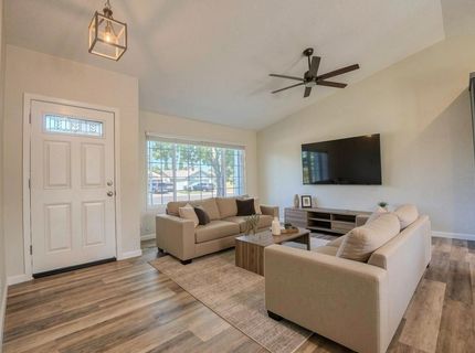 8329 New Hills Ct, Sacramento, CA 95828 Photo