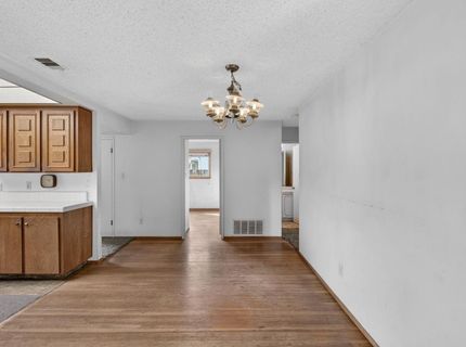 49 Waterglen Cir, Sacramento, CA 95826 Photo