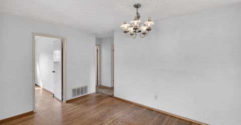 49 Waterglen Cir, Sacramento, CA 95826 Photo