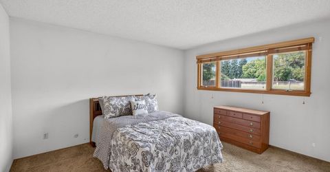 49 Waterglen Cir, Sacramento, CA 95826 Photo