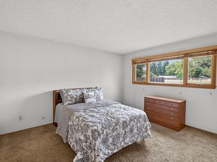 49 Waterglen Cir, Sacramento, CA 95826 Photo