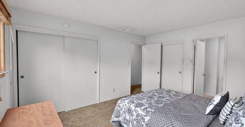 49 Waterglen Cir, Sacramento, CA 95826 Photo