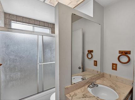 49 Waterglen Cir, Sacramento, CA 95826 Photo