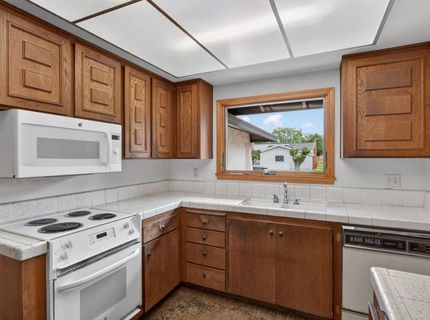 49 Waterglen Cir, Sacramento, CA 95826 Photo