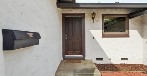 49 Waterglen Cir, Sacramento, CA 95826 Photo