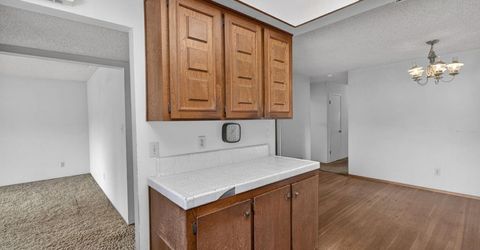 49 Waterglen Cir, Sacramento, CA 95826 Photo