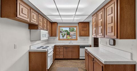 49 Waterglen Cir, Sacramento, CA 95826 Photo