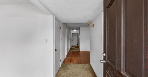 49 Waterglen Cir, Sacramento, CA 95826 Photo