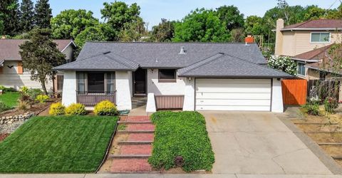 49 Waterglen Cir, Sacramento, CA 95826 Photo