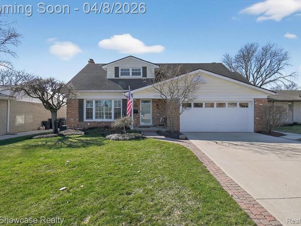 34651 Wood Street, Livonia, MI 48154