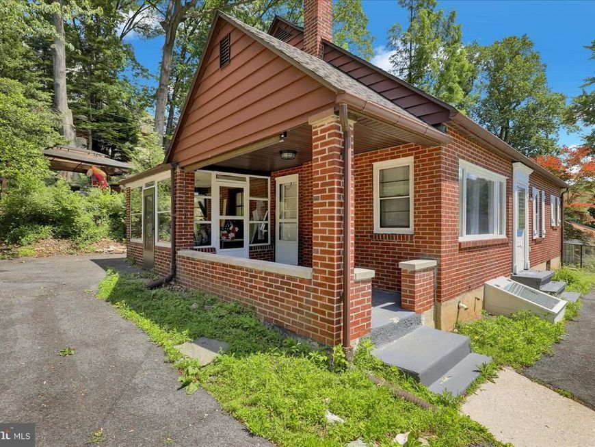 1815 Holly Road, Reading, PA 19602 Main Photo