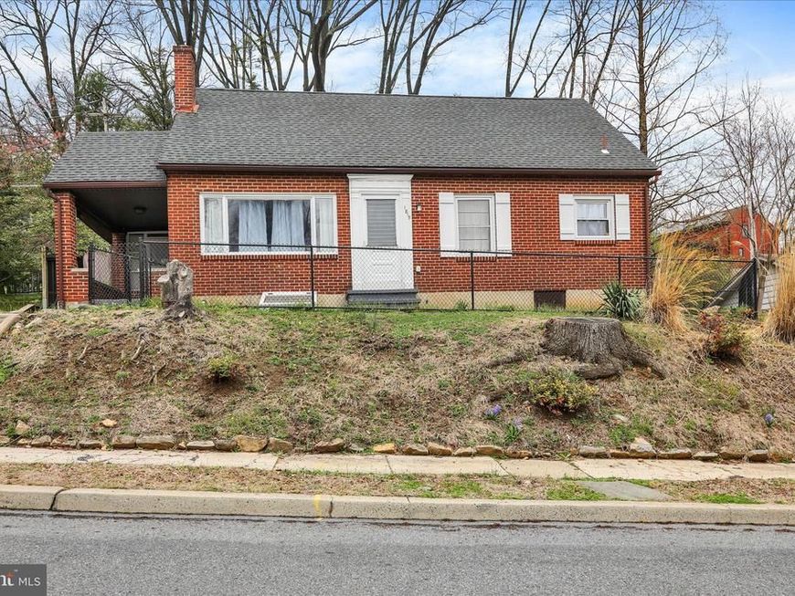 1815 Holly Road, Reading, PA 19602 Main Photo