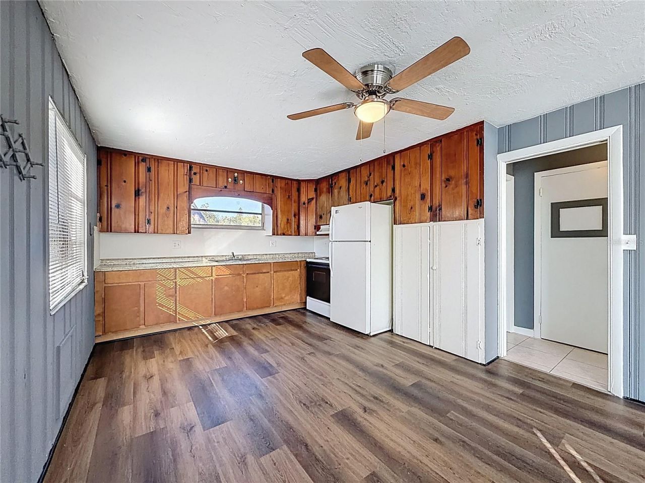 650 E Harbor Drive S, Saint Petersburg, FL 33705 Photo