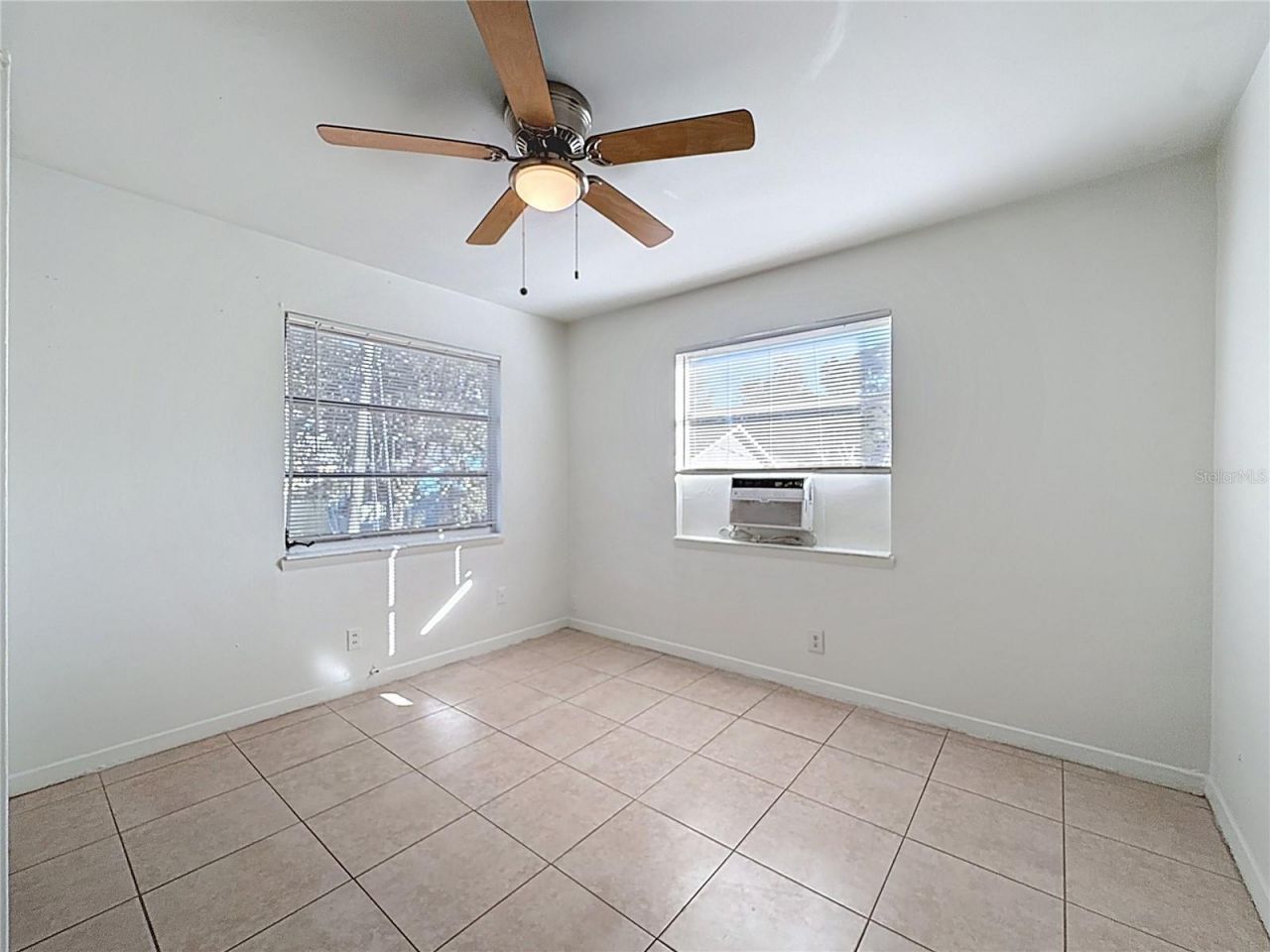 650 E Harbor Drive S, Saint Petersburg, FL 33705 Photo