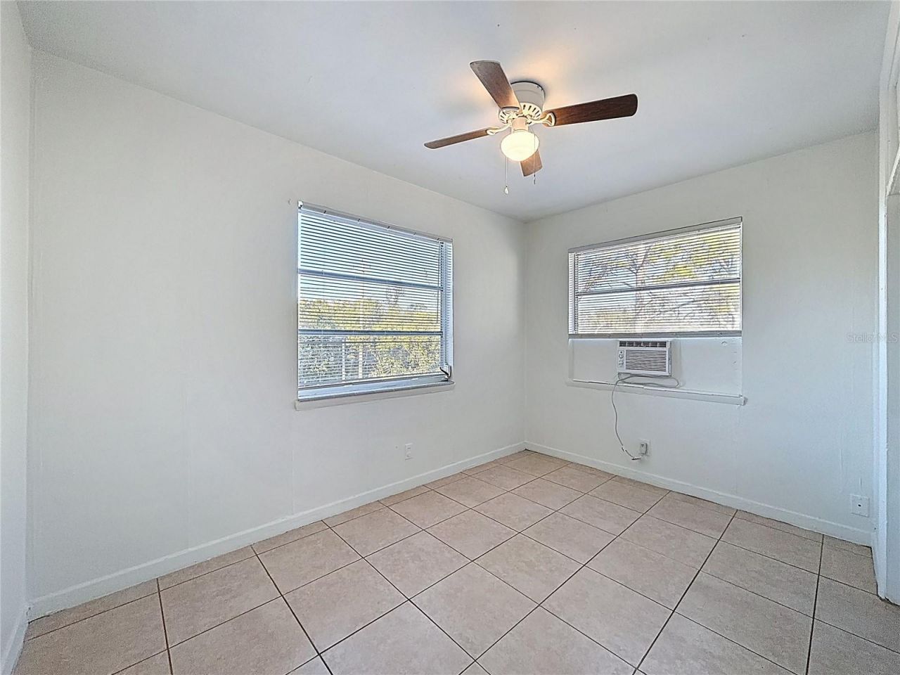 650 E Harbor Drive S, Saint Petersburg, FL 33705 Photo